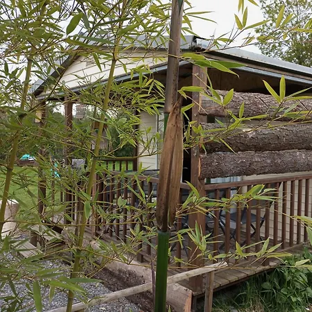 Cabanon Grenouille #park Le Pal Holiday home Saint-Martin-des-Lais