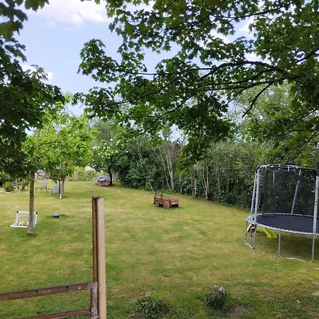 Casa de Férias Le Cabanon De La Grenouille Saint-Martin-des-Lais